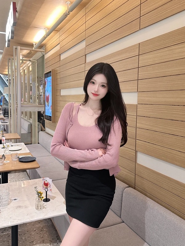 Loạt ảnh hot girl mặc pinky khiến người xem "đứng hình"