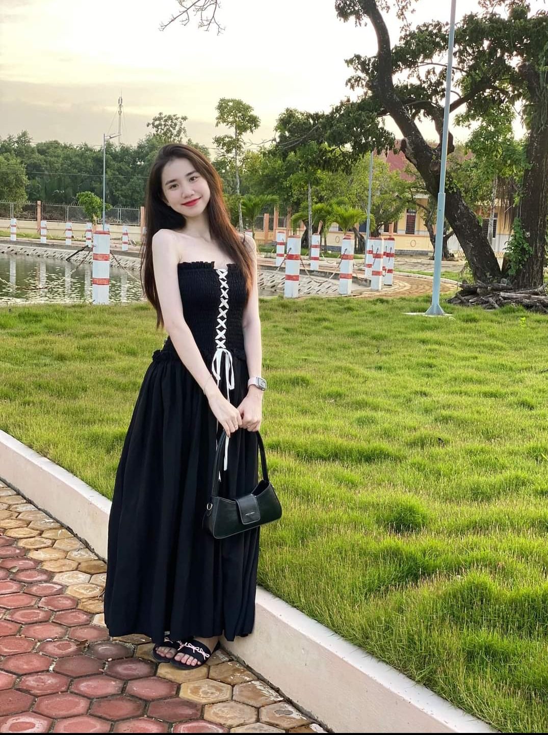 Gái 2008 với gu thời trang đơn giản mà nổi bật