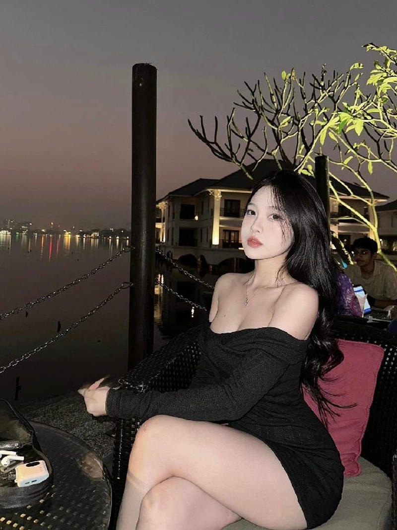 Hot girl nứng hét sướng khi bị đụ mạnh