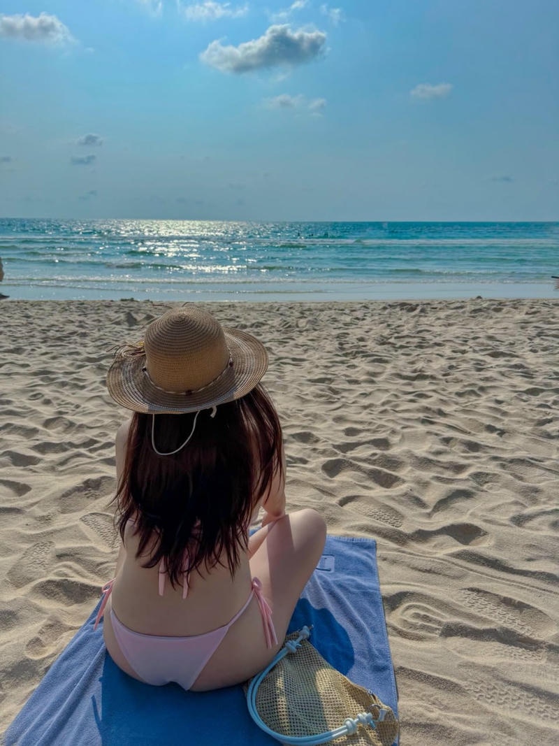 Gái xinh nứng tinh nóng bắn đầy mặt
