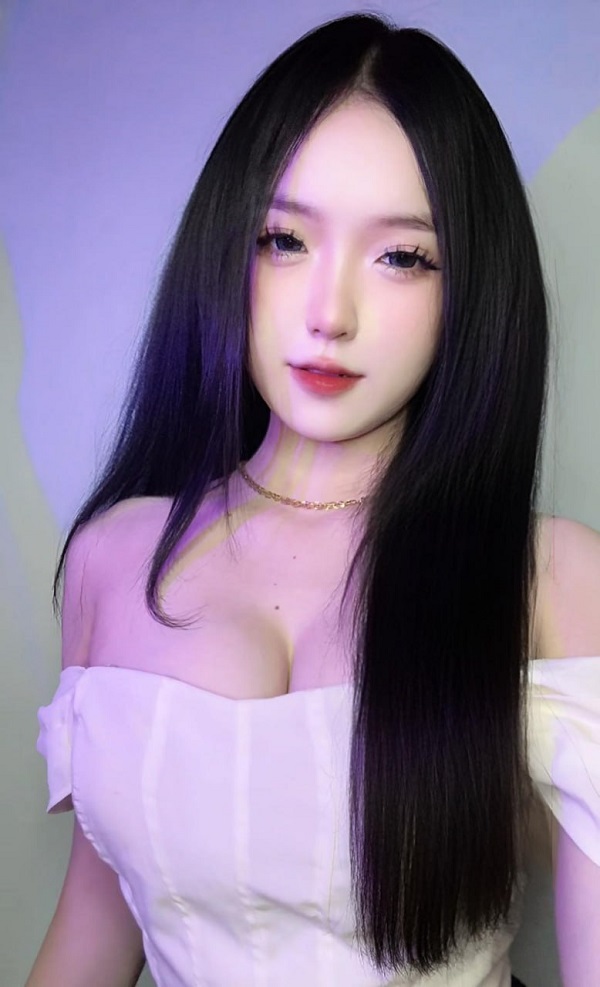 Ảnh gái đẹp Việt Nam tóc suôn thẳng quyến rũ