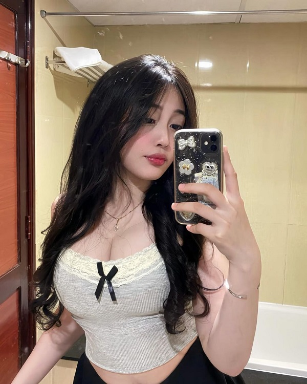 Hot girl Việt Nam chụp ảnh selfie cực xinh