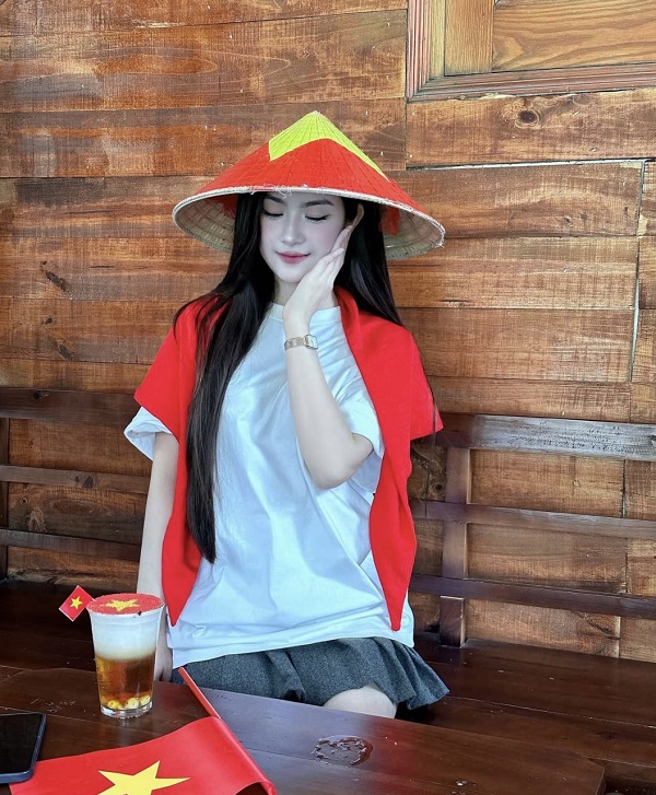 tải ảnh gái Việt Nam dễ thương mặc nón lá