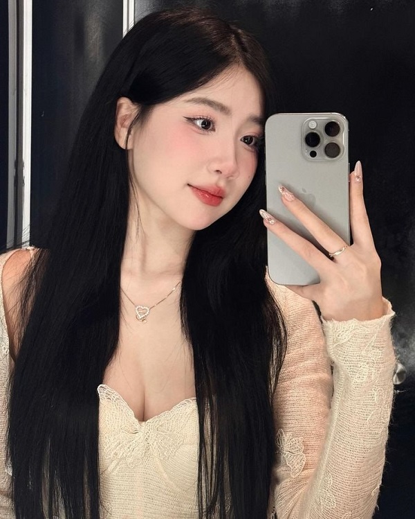 ảnh gái xinh Việt Nam vòng 1 căng tròn cực bốc