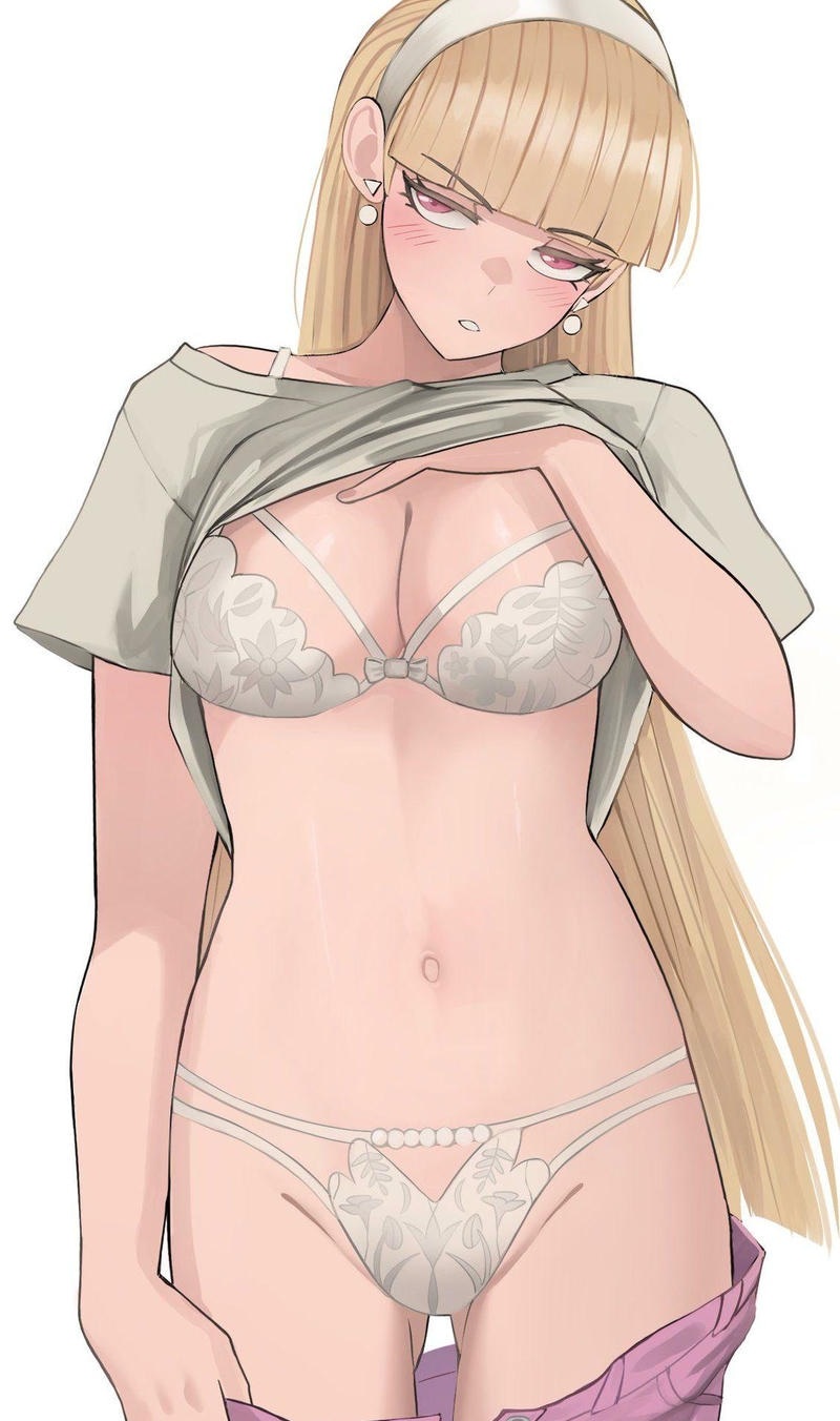 Hot anime girl cởi hết quần lót ướt nhẹp