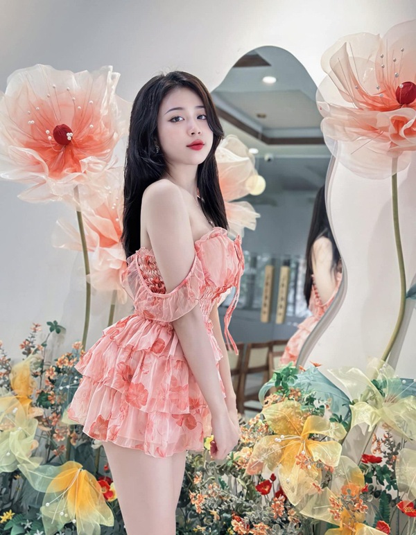 gái gọi long biên 15