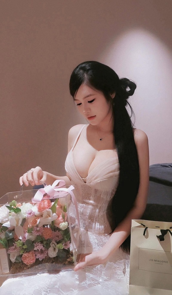 gái gọi thủ dầu một 24