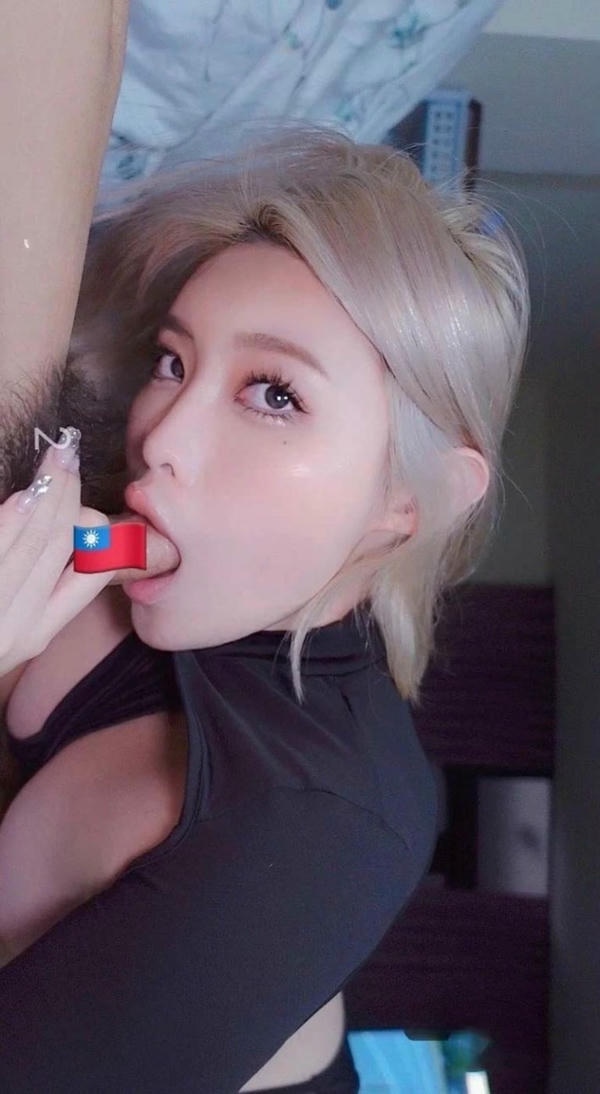 ảnh kitty2002102 27