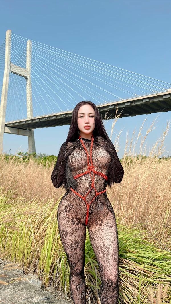 ảnh sex dương nguyệt cầm 13